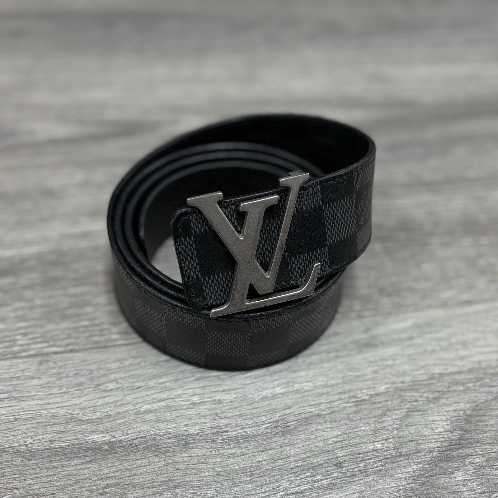 Size 100/40 - Louis Vuitton LV Initials Damier Reversible Belt ' Black ' | CLEAN