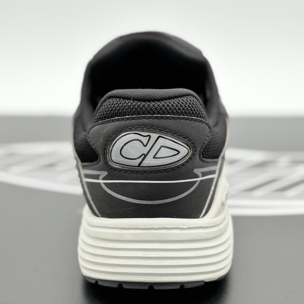 Size 44 (11 US) - Dior B30 ' Black White ' | GOOD CONDITION!