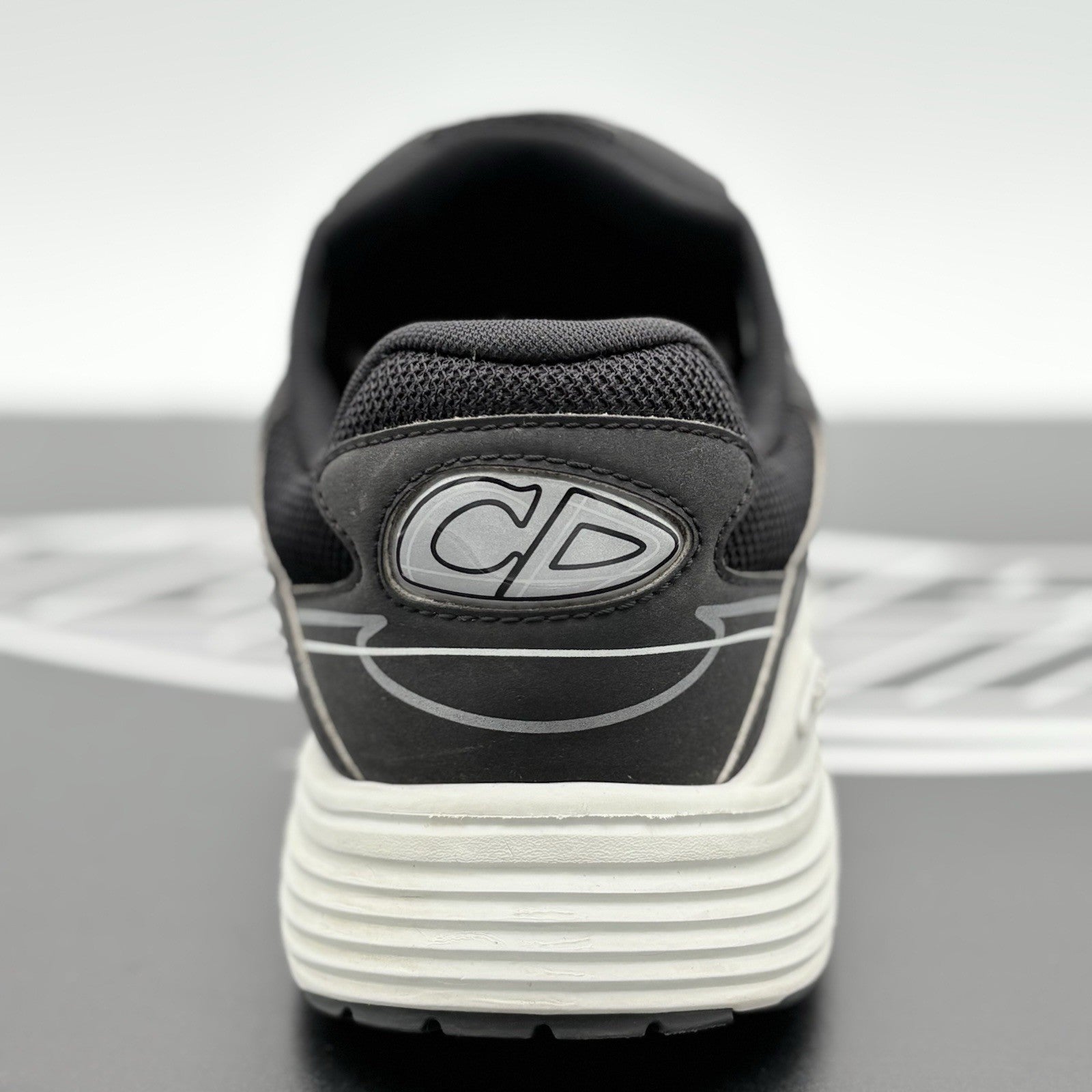 Size 44 (11 US) - Dior B30 ' Black White ' | GOOD CONDITION!