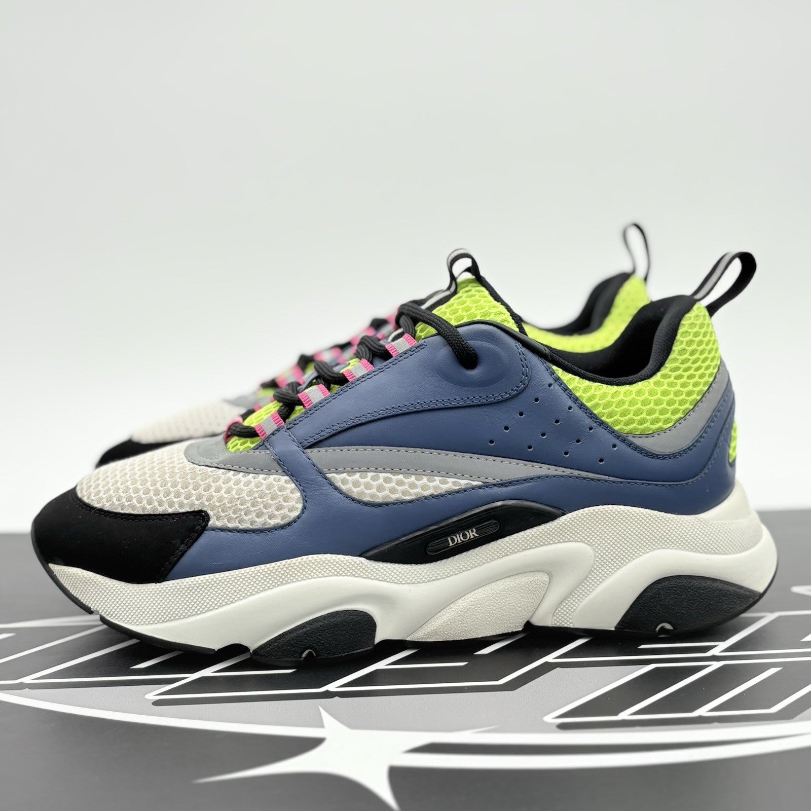 Size 42 (9 US) - Dior B22 Sneaker ' Blue Lime ' | SUPER CLEAN!