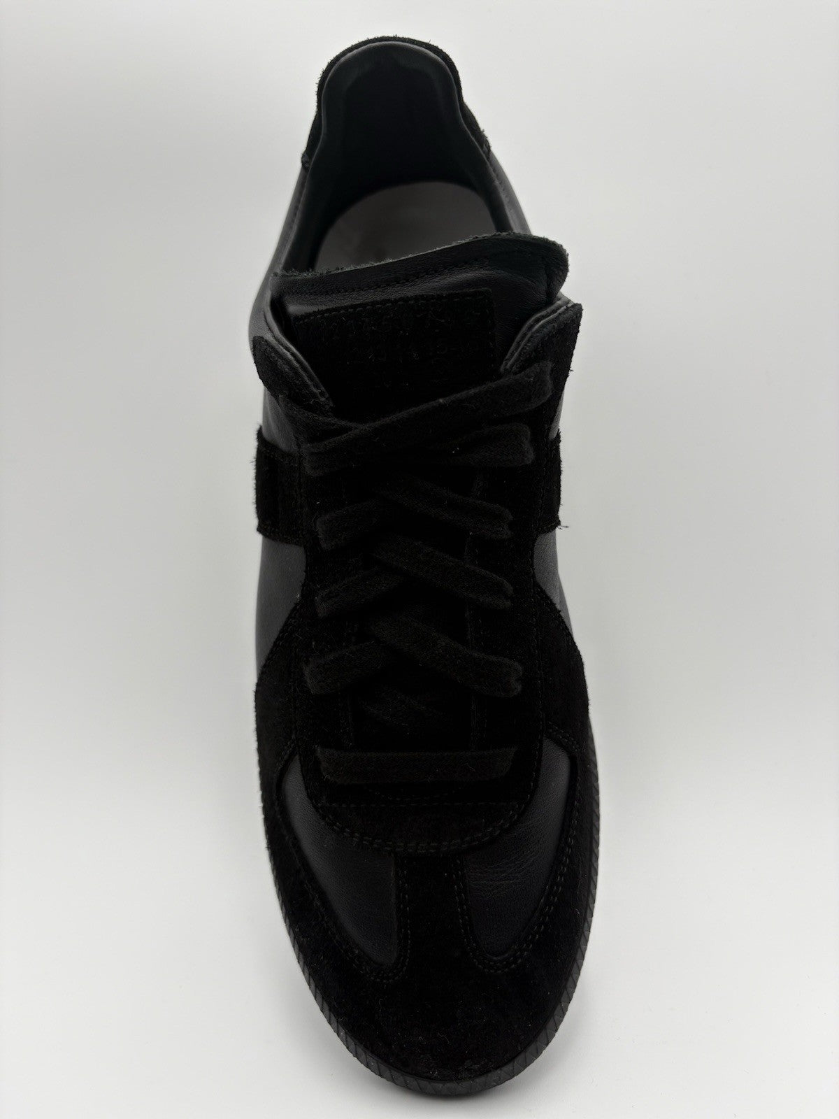 Size 40 (7 US) - Maison Margiela Low ' Black ' | EXCELLENT CONDITION!
