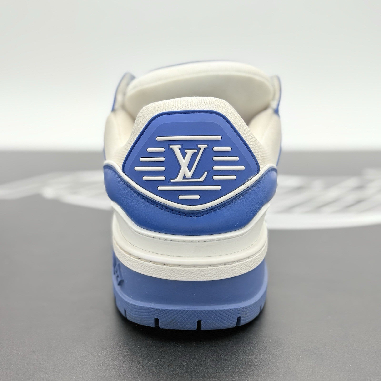 Size 9 LV (10-10.5 US) - Louis Vuitton Maxi ' Blue White ' | GREAT CONDITION!