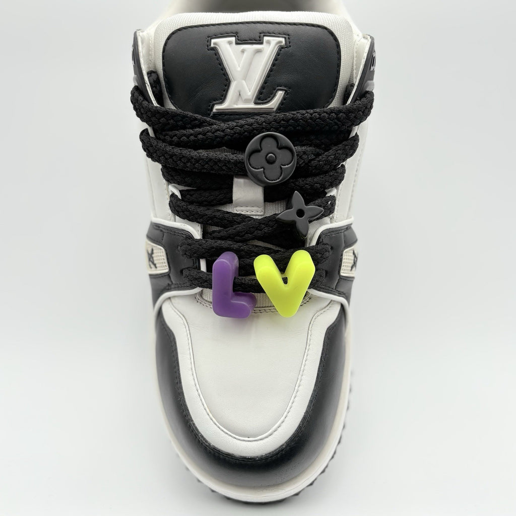 Size 10 LV (11-11.5 US) - Louis Vuitton Maxi ' Black White ' | GREAT CONDITION!