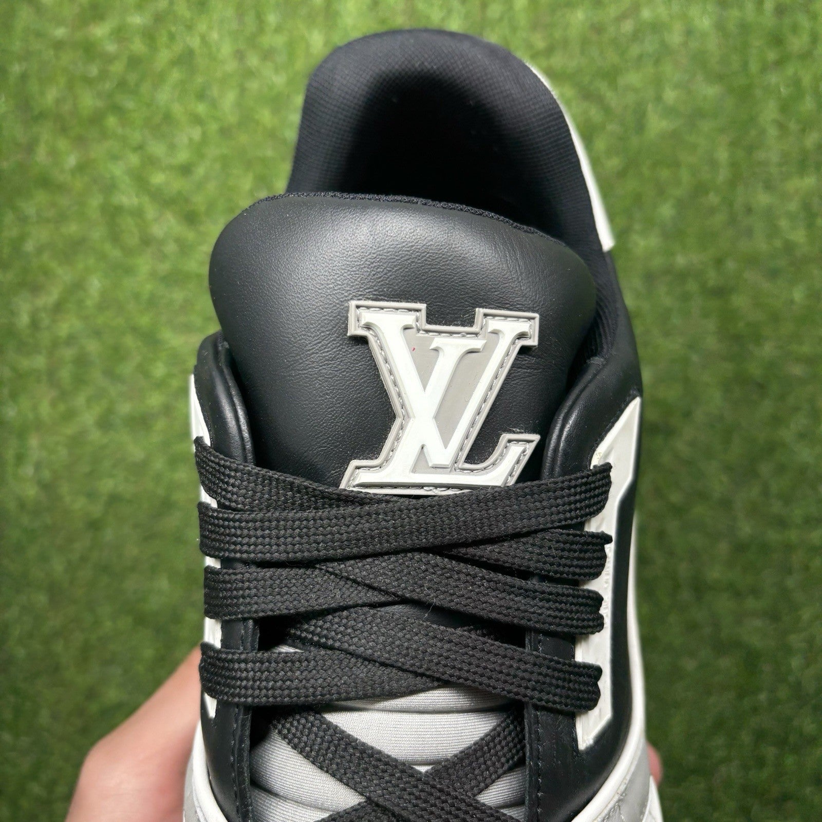 Size 8.5 LV (9.5-10 US) Louis Vuitton Trainer ' Black, Grey, White ' | GOOD!