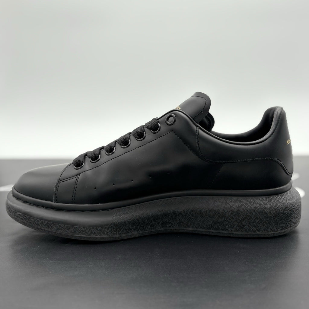 Size 44 (11 US) - Alexander McQueen Oversized ' Black ' | GOOD CONDITION!