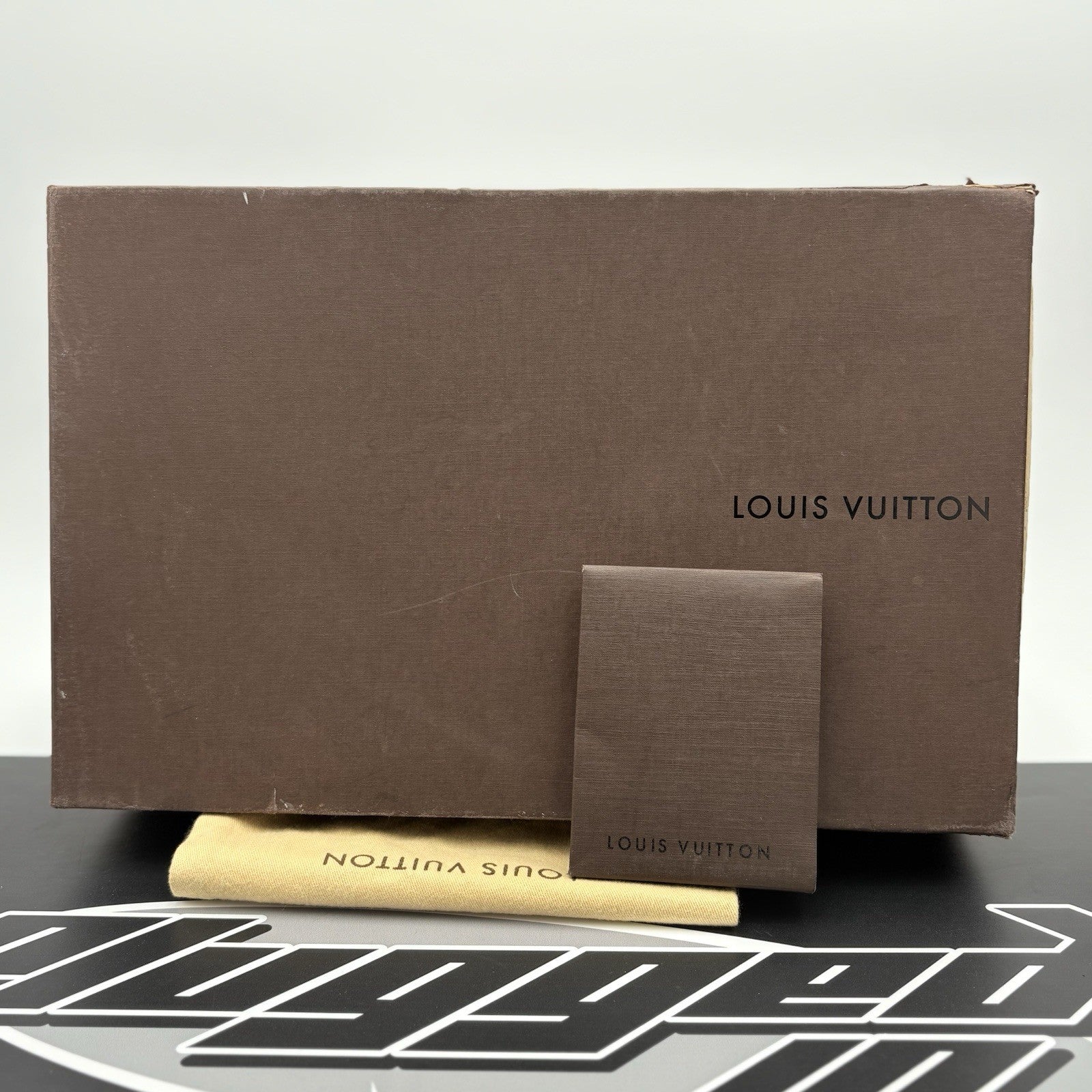 Size 7 LV (8-8.5 US) - Louis Vuitton Damier Low Top ' Black ' | GOOD CONDITION!