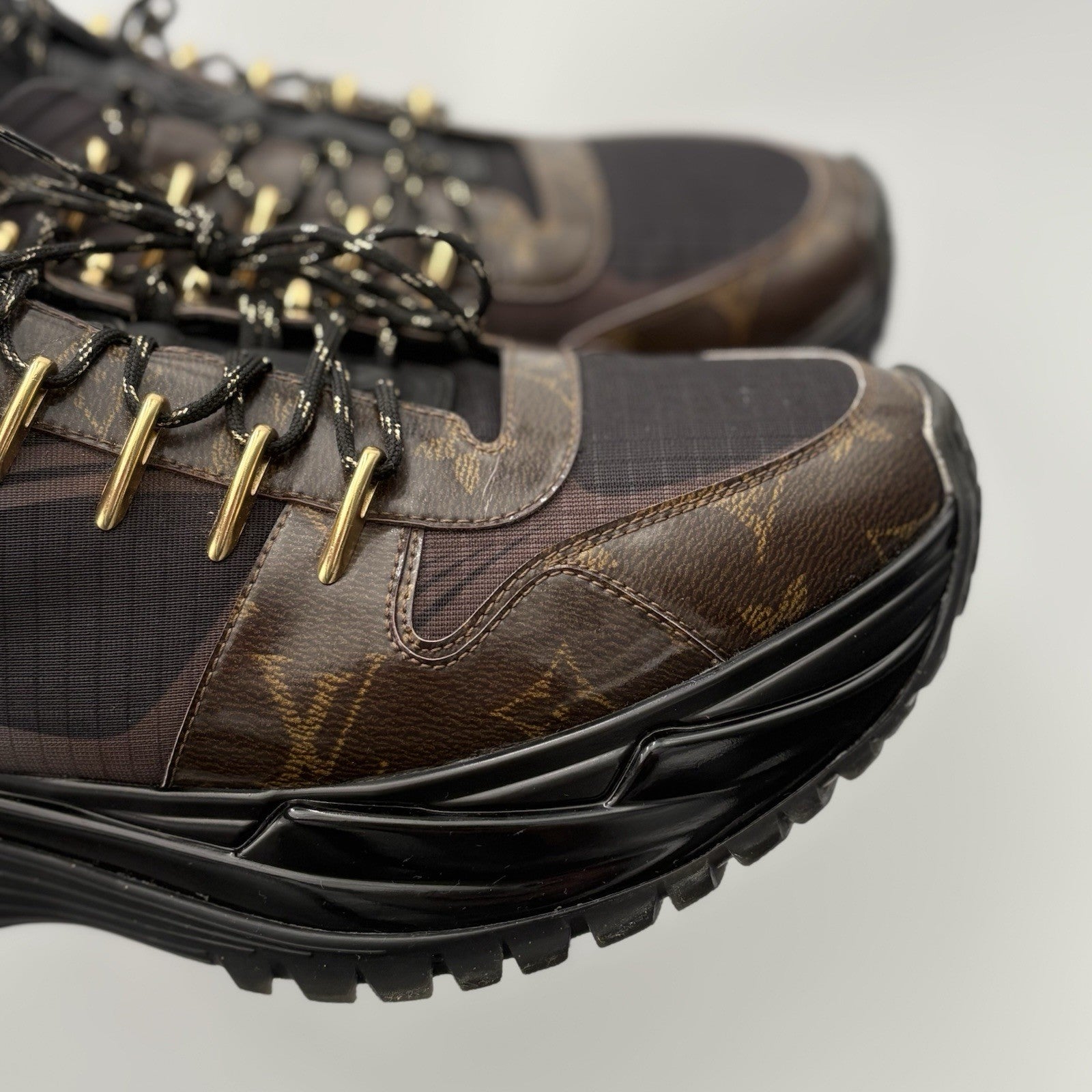 Size 9.5 LV (10.5-11 US) Louis Vuitton Run Away Pulse ' Brown Eclipse ' | CLEAN!
