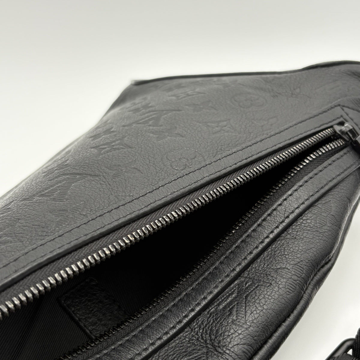 Monogram Sling Bag Black — photo 16