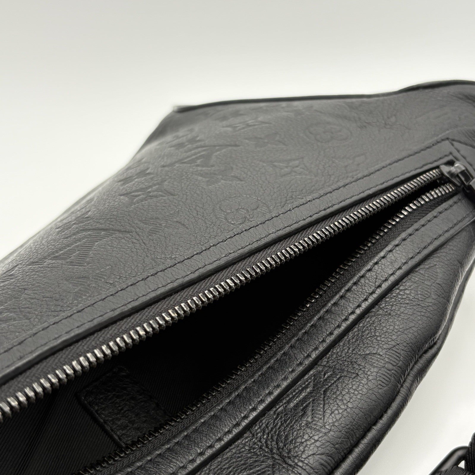 Louis Vuitton Monogram Sling Bag ' Black ' | SUPER CLEAN!