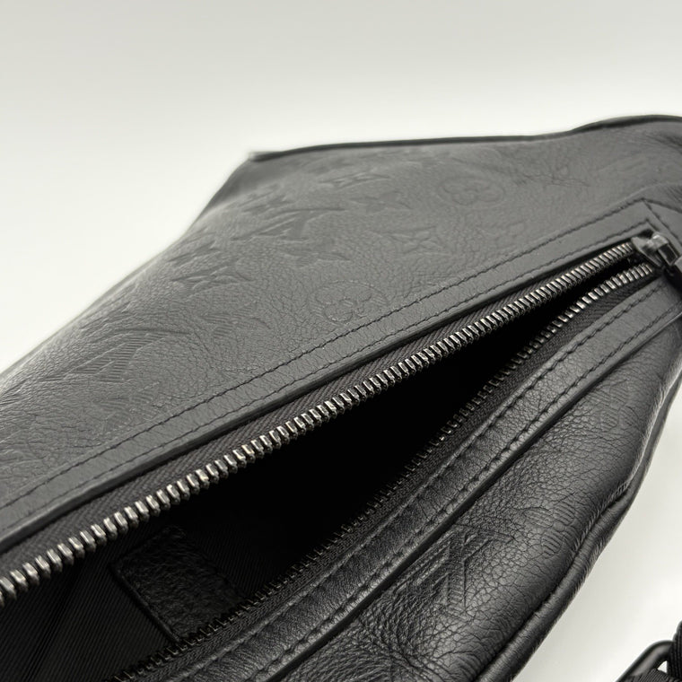 Monogram Sling Bag Black — photo 16