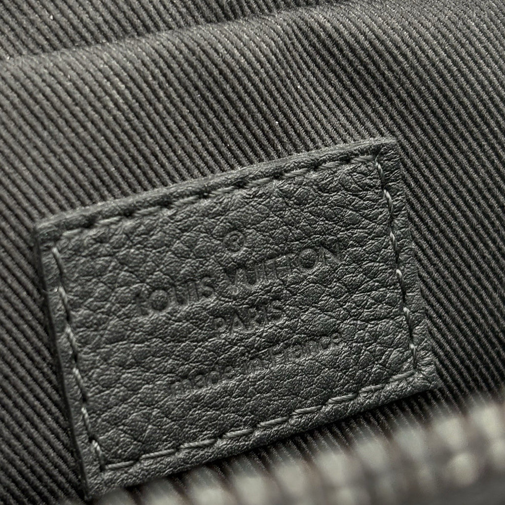 Louis Vuitton Messenger Bag Monogram Shadow ' Black ' | ONLY WORN 1-3x