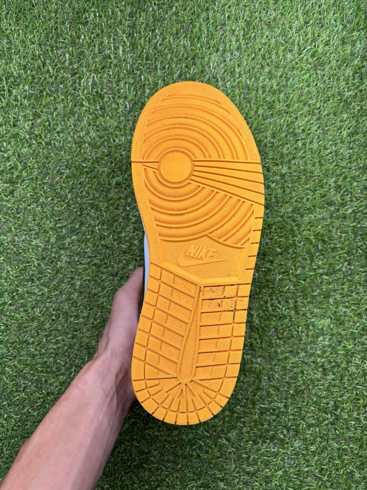 Size 8 - Jordan 1 Mid Taxi 2022 | SUPER CLEAN!