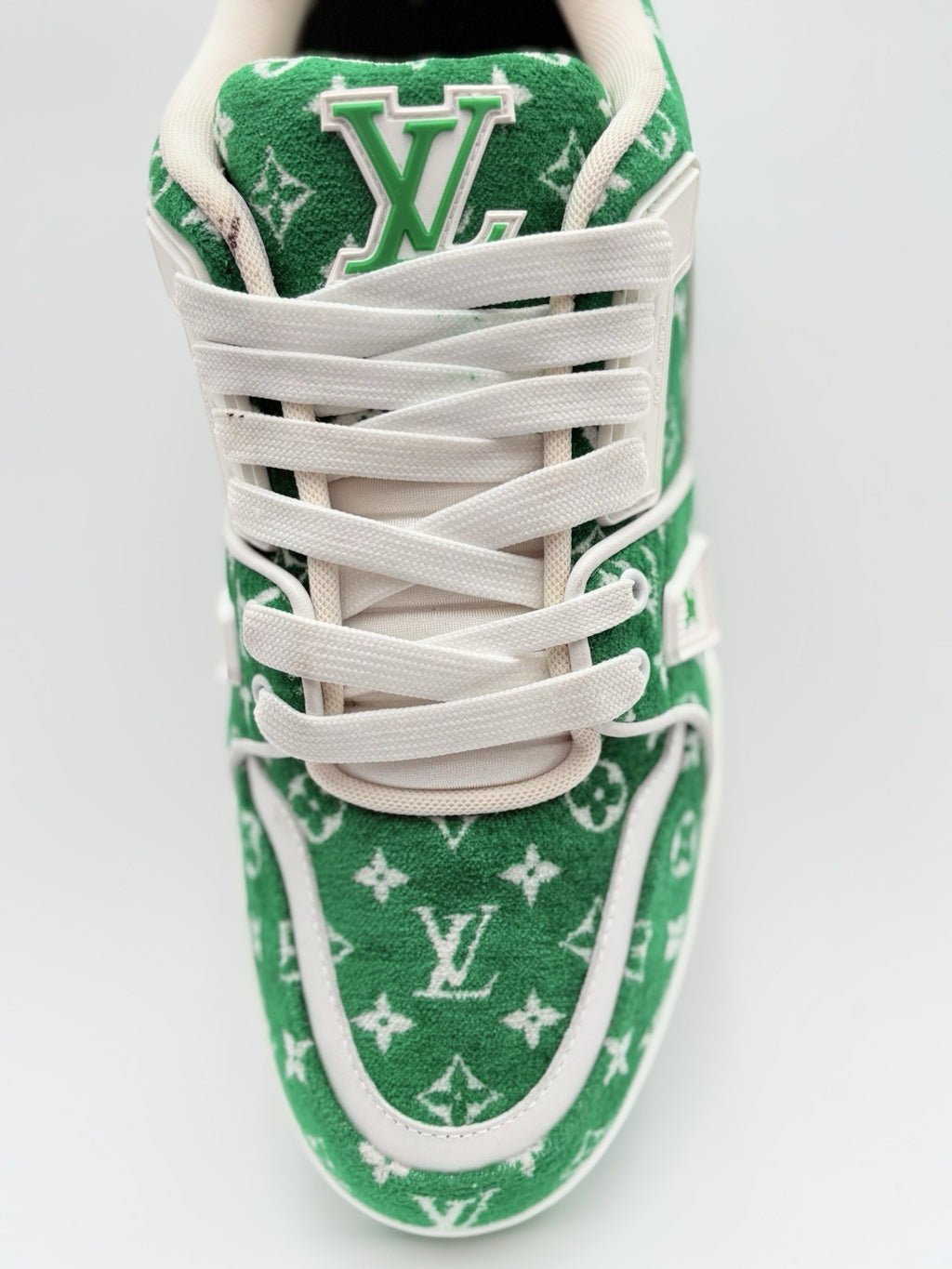 Size 8.5 LV (9.5-10 US) Louis Vuitton Trainer ' Green White Monogram ' | GREAT!