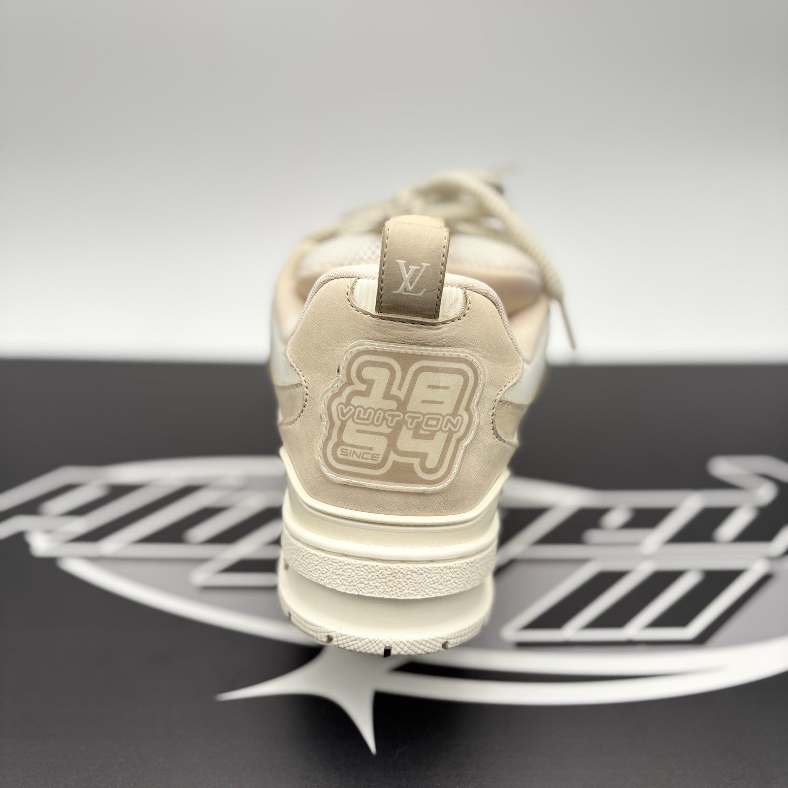Size 7.5 LV (8.5-9 US) - Louis Vuitton Skate ' Beige White ' | GREAT COND!