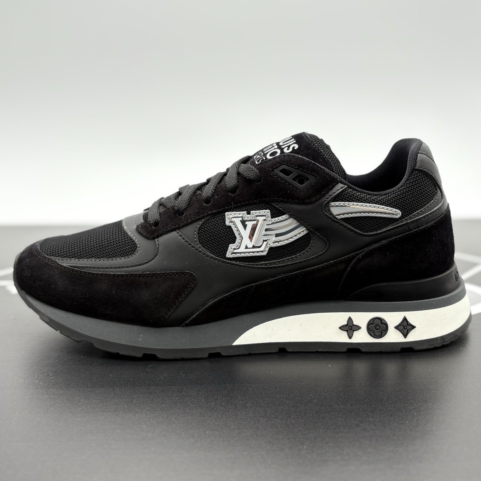 Size 8 LV (9-9.5 US) Louis Vuitton Run Away Low ' Black ' | EXCELLENT CONDITION!