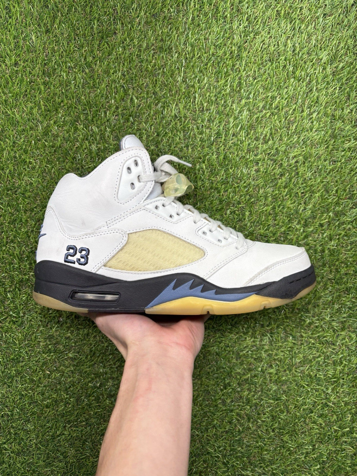 Size 10.5W (9M) -  Nike x A Ma Maniere Air Jordan 5 Retro ‘ Dawn ’ | GREAT COND!