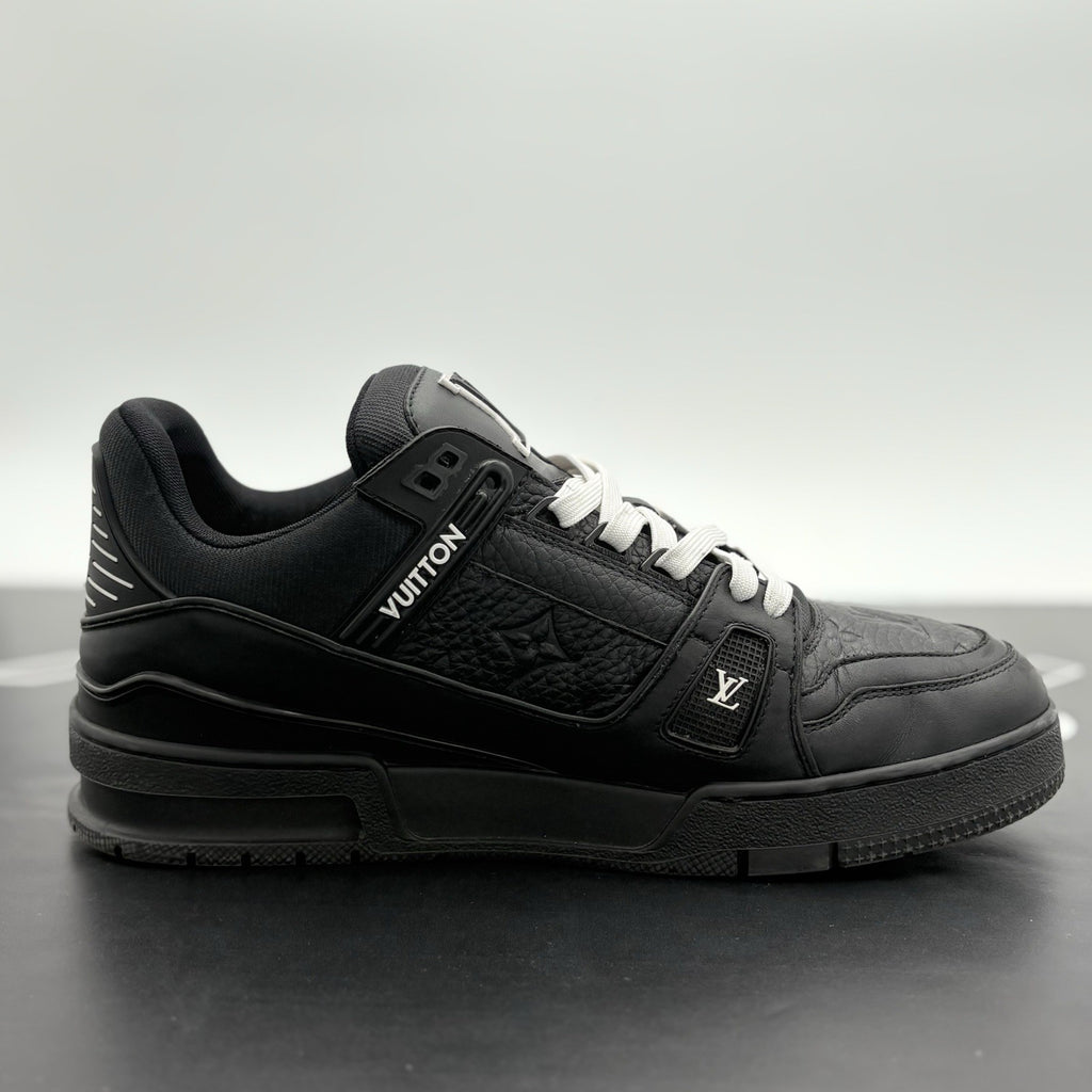 Size 7 LV (8-8.5 US) Louis Vuitton Trainer ' Black ' | GOOD CONDITION!