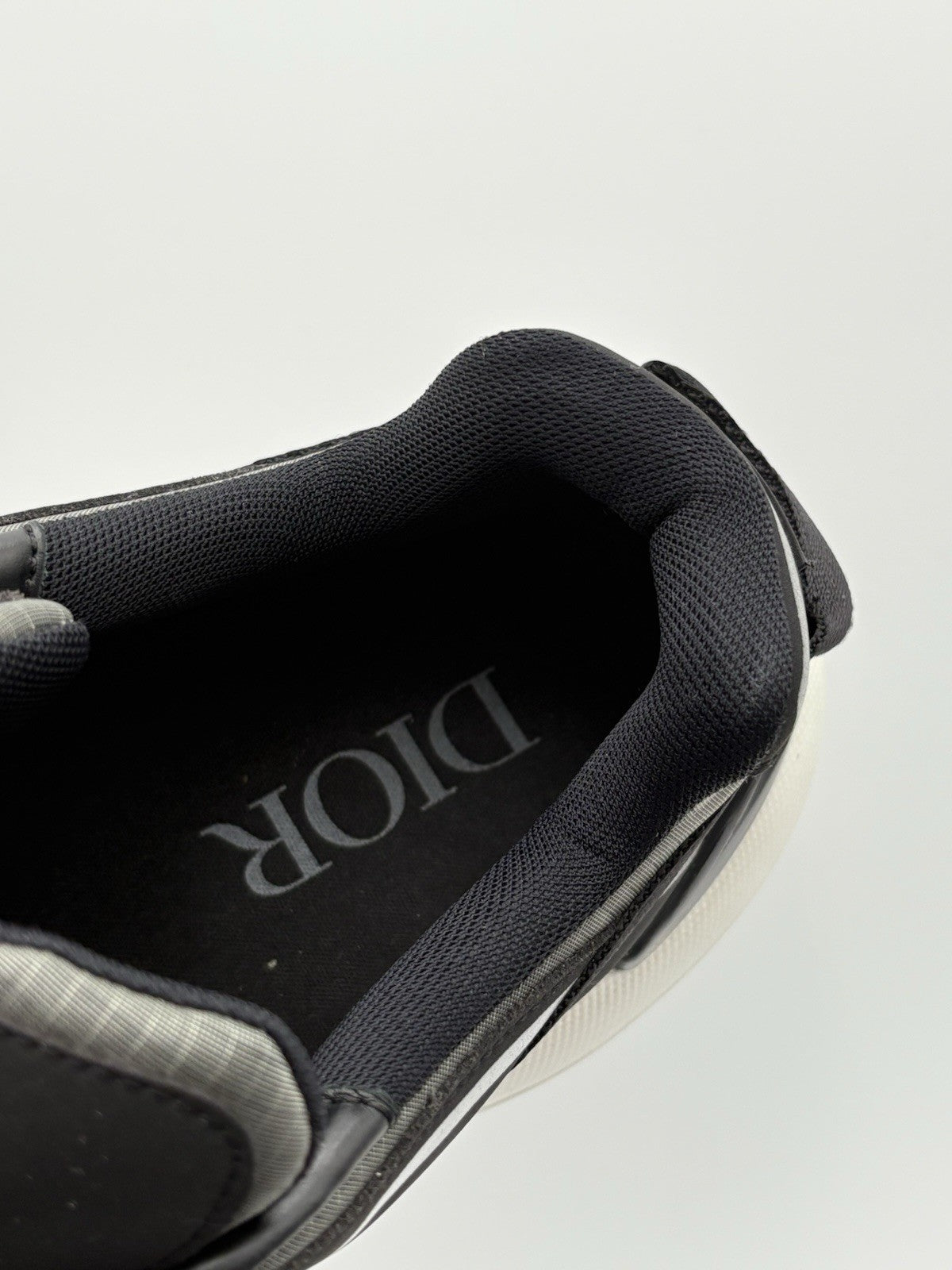 Size 43 (10 US) - Dior B24 Runtek ' Black Yellow ' | EXCELLENT CONDITION!