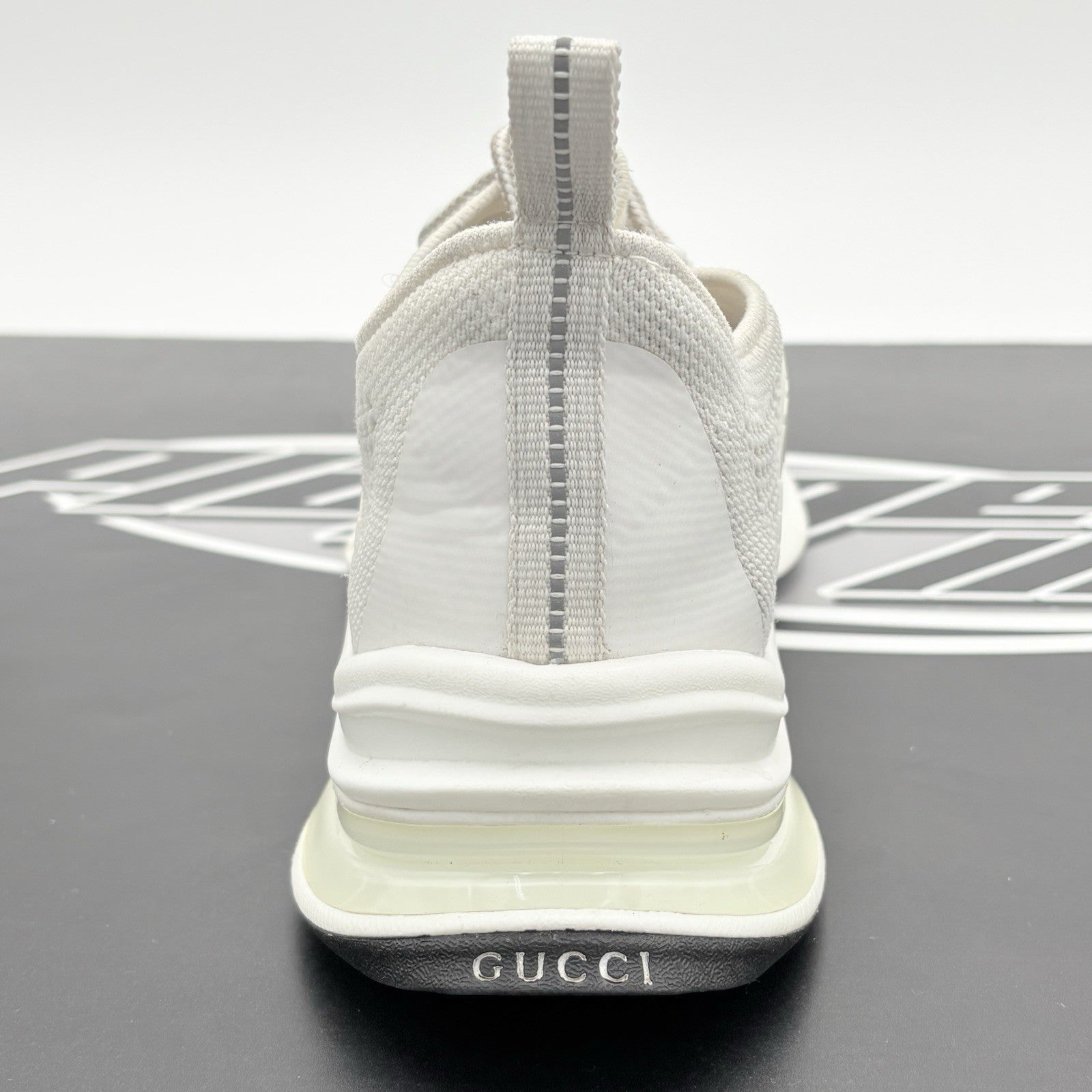Size 8.5 G (9 US) Gucci Interlocking G Run Sneaker ' White ' | EXCELLENT COND!