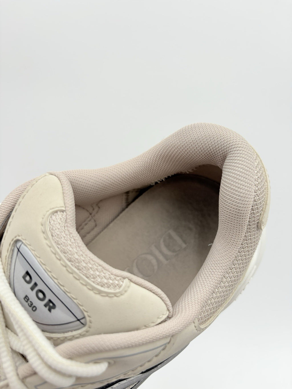 Size 41 (8 US) - Dior B30 Reflective Sneaker ' Tan White ' | GREAT CONDITION!