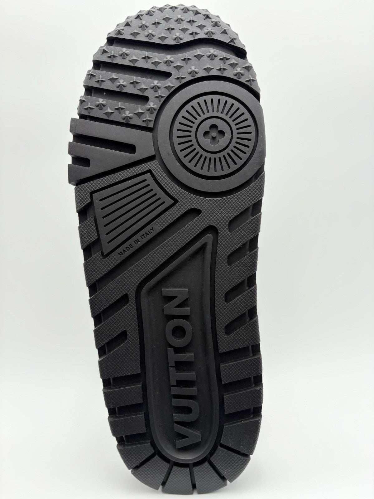 Size 10.5 LV (11.5-12 US) - Louis Vuitton Maxi ' Black White ' | ONLY TRIED ON!
