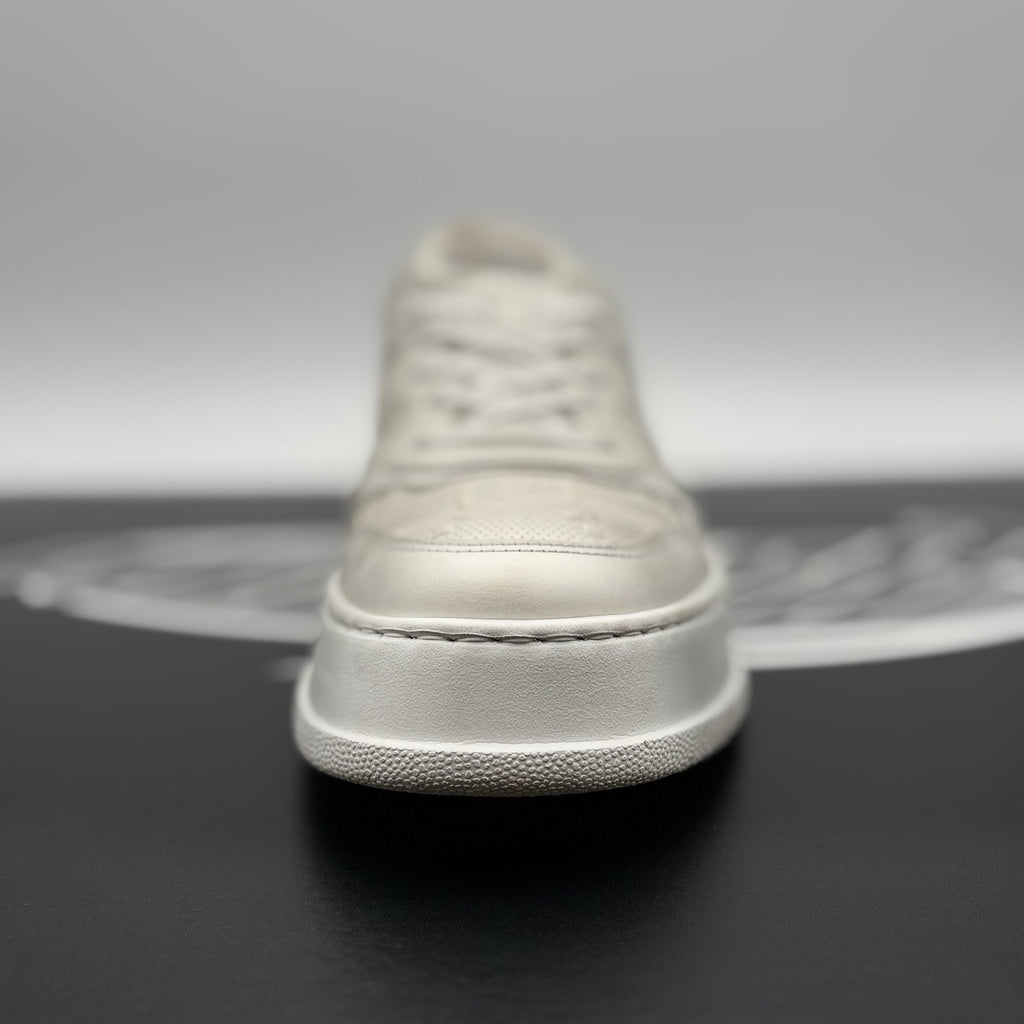 Size 8G (8.5 US) - Gucci GG Embossed ' White Leather ' | GOOD CONDITION!