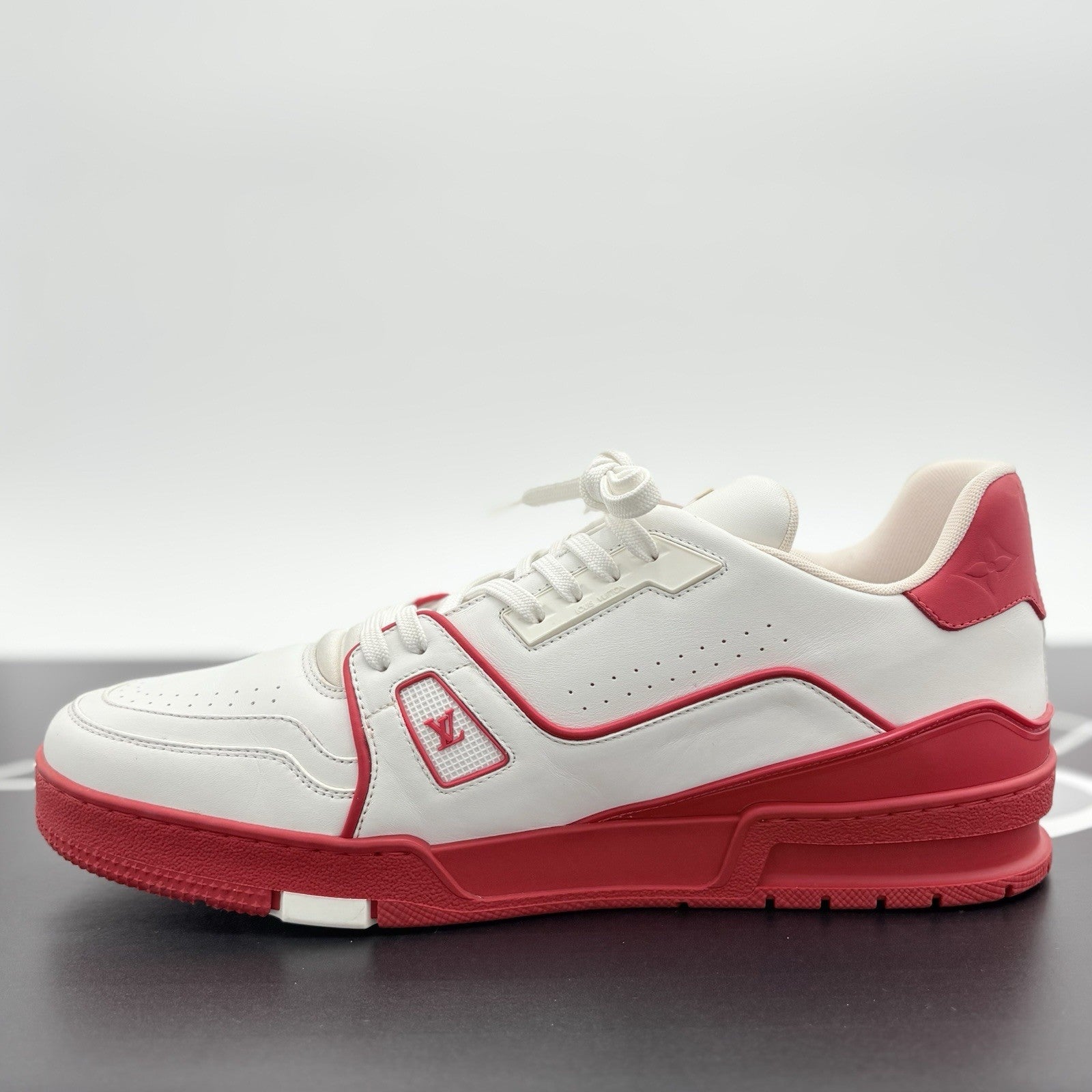 Size 10 LV (11-11.5 US ) Louis Vuitton Trainer ' White Red ' | SUPER CLEAN!