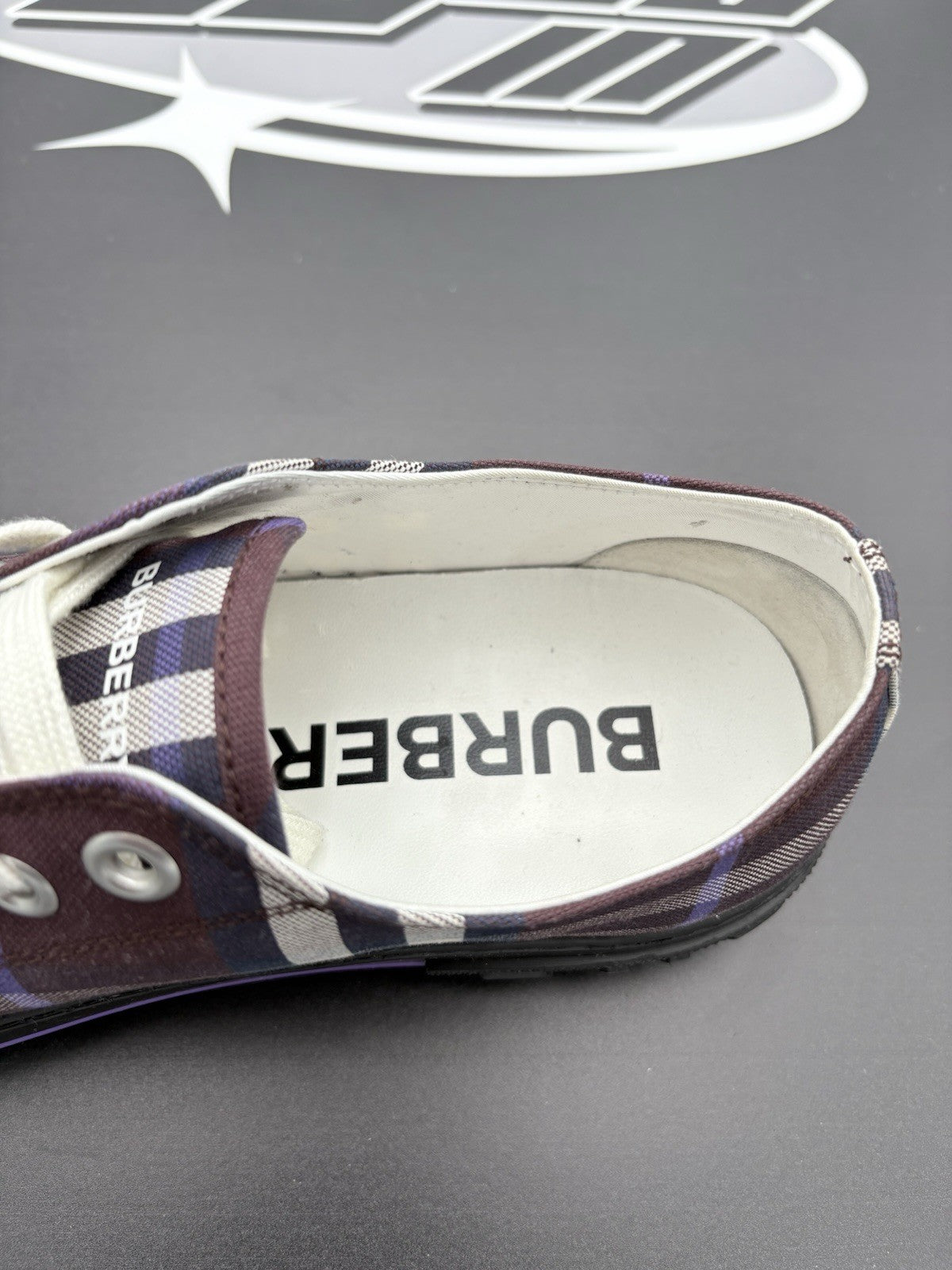 Size 43 (10 US) - Burberry Low Sneaker ' ' | SUPER CLEAN!