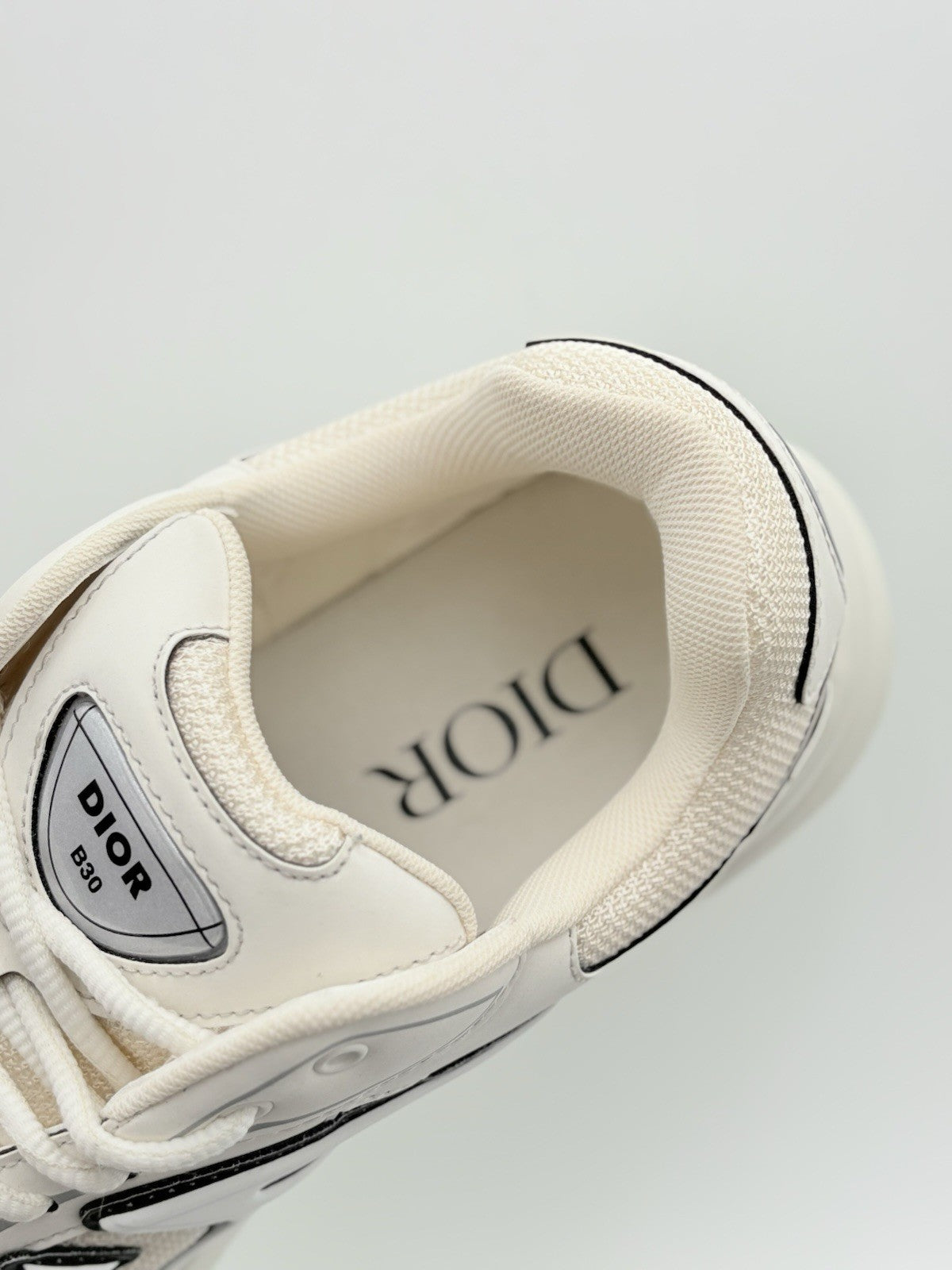 Size 42 (9 US) - Dior B30 Reflective CD30 ' Cream Green ' | SUPER CLEAN!