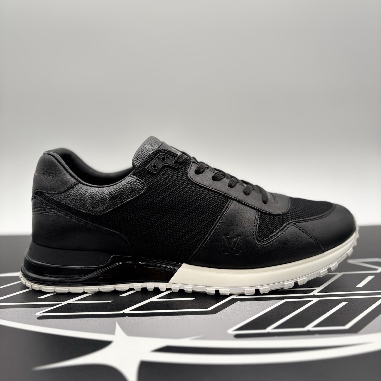 Size 7.5 LV (8.5-9 US) Louis Vuitton Run Away Sneaker ' Black White ' | GOOD!