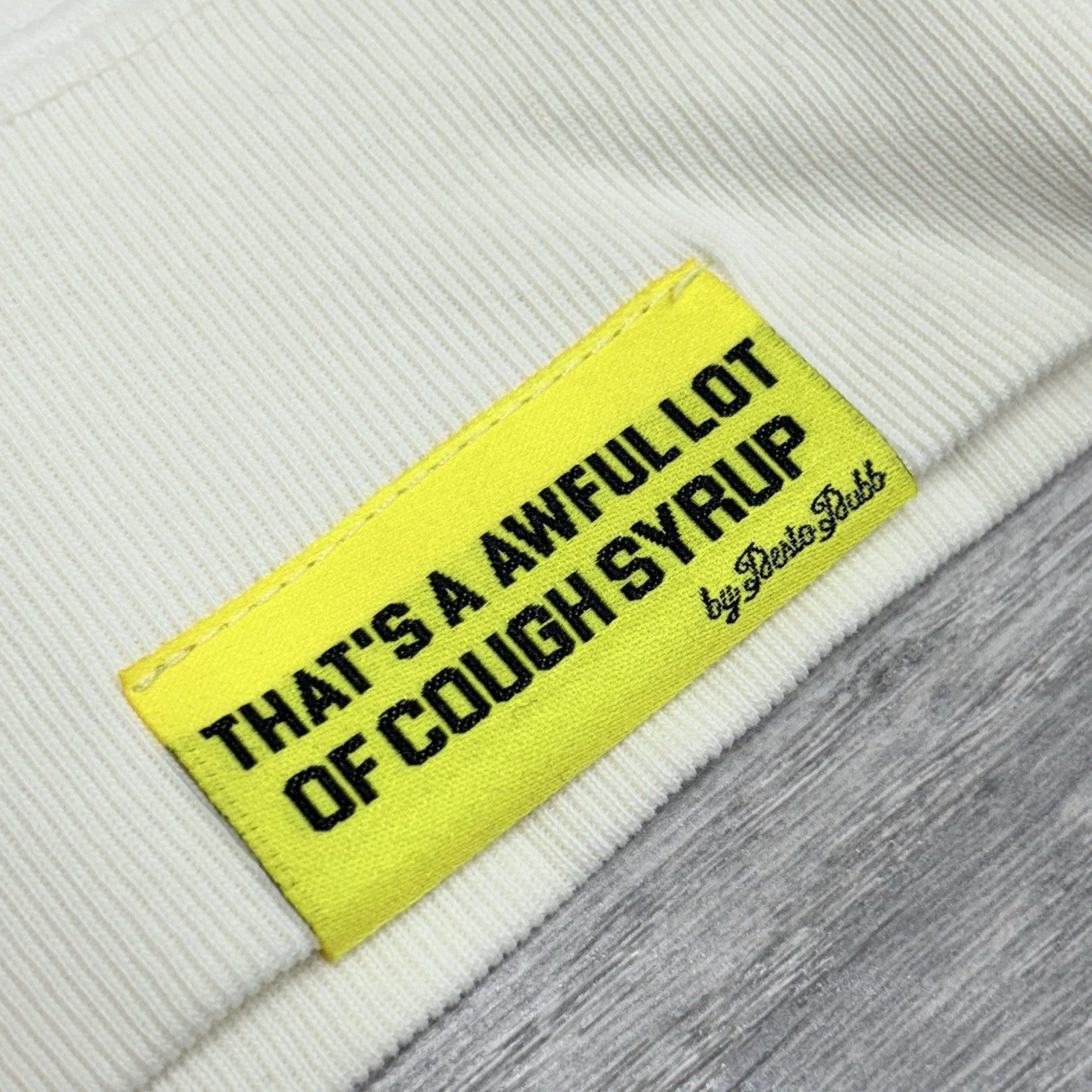 Size L - Thats An Awful Lot Of Cough Syrup "Awful Lot Of Dreams" ' Beige ' | NEW