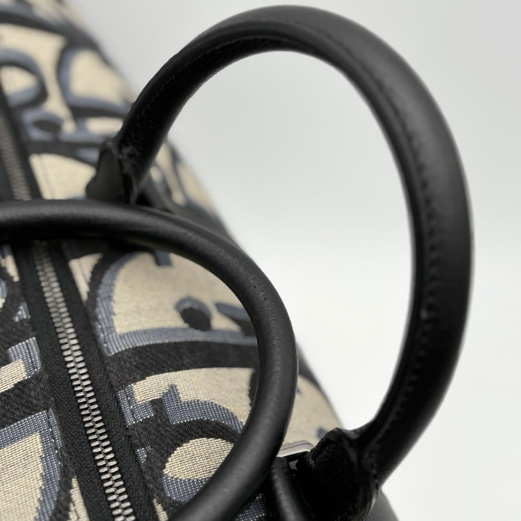 Oblique Jacquard Maxi Weekender 40 Bag Beige — photo 14