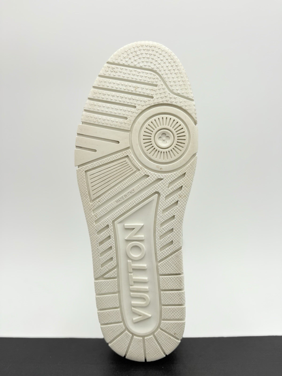 Size 6.5 LV (7.5-8 US) Louis Vuitton Trainer ' White Green Recycled ' | CLEAN!