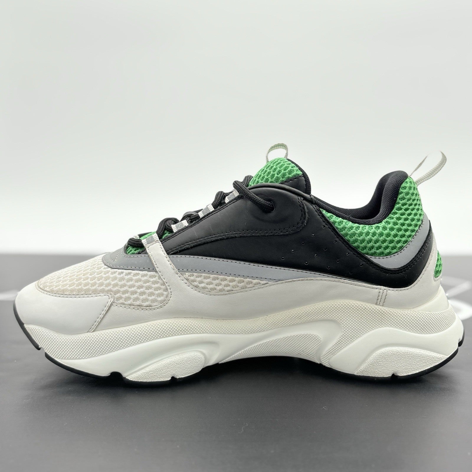Size 43 (10 US) - Dior B22 Sneaker ' Green White Black ' | GOOD CONDITION!