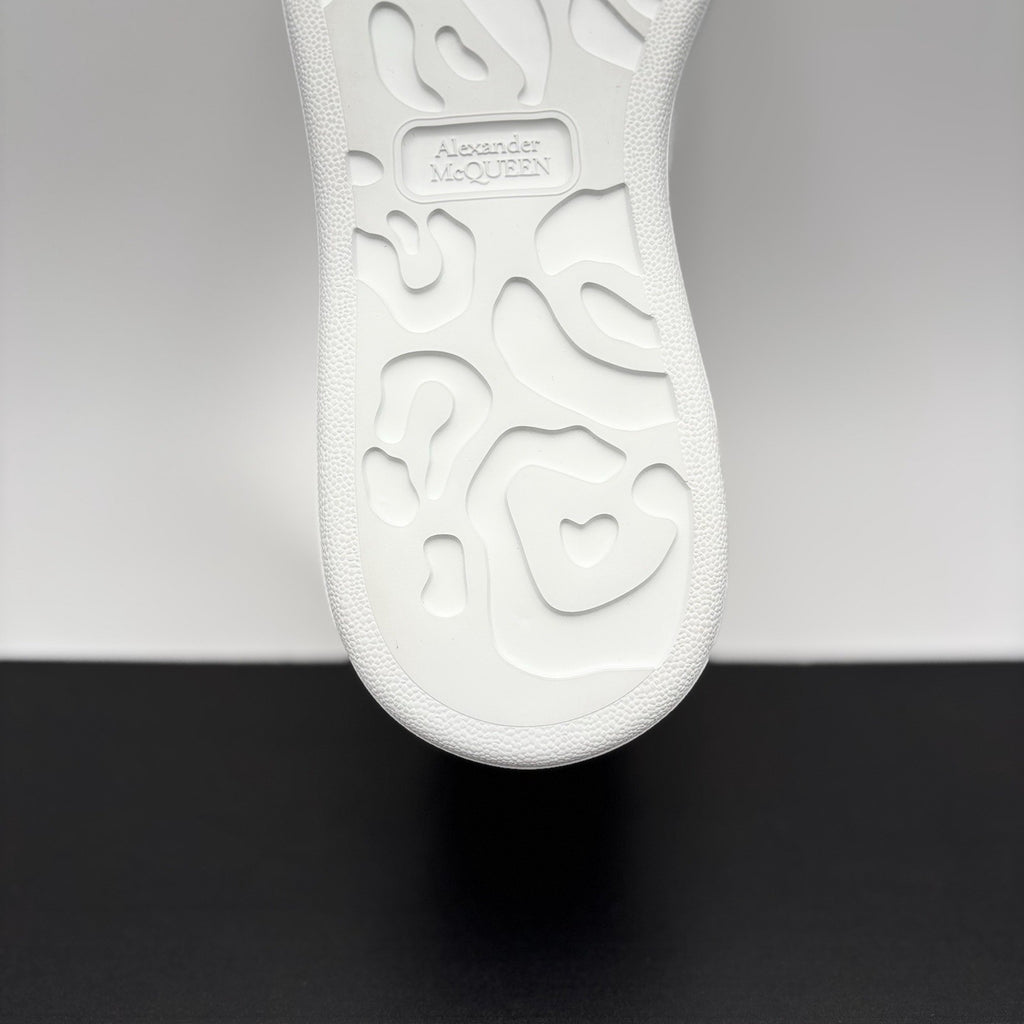 Size 40 (7 US) - Alexander McQueen ‘ White Transparent ‘ | EXCELLENT CONDITION!