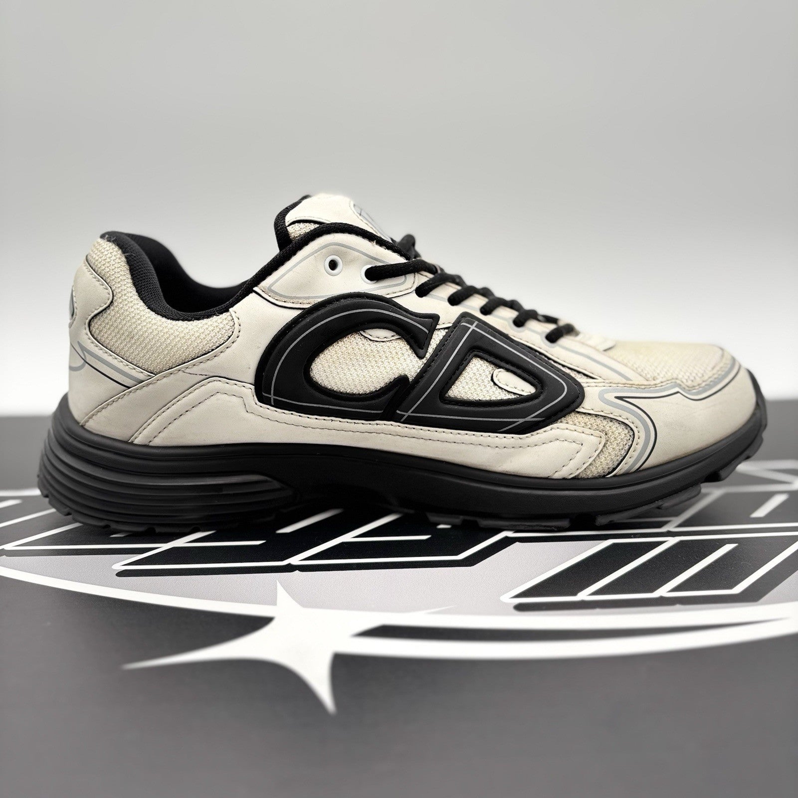 Size 44 (11 US) - Dior B30 ' White, Black ' | GOOD CONDITION!