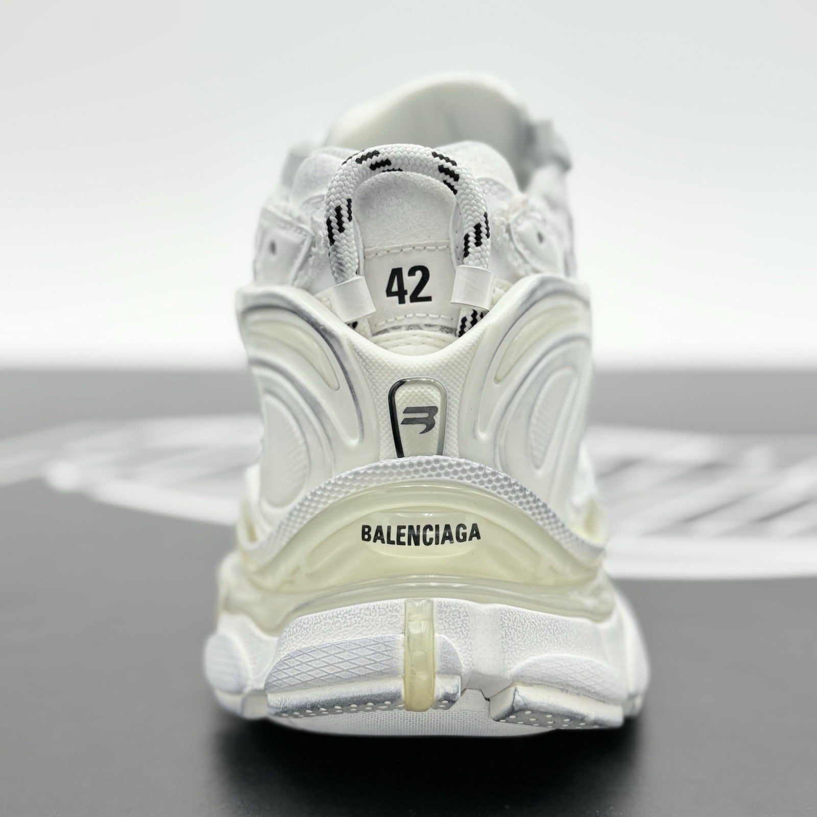 Size 42 - Balenciaga Runner Sneaker ' White ' | BRAND NEW!