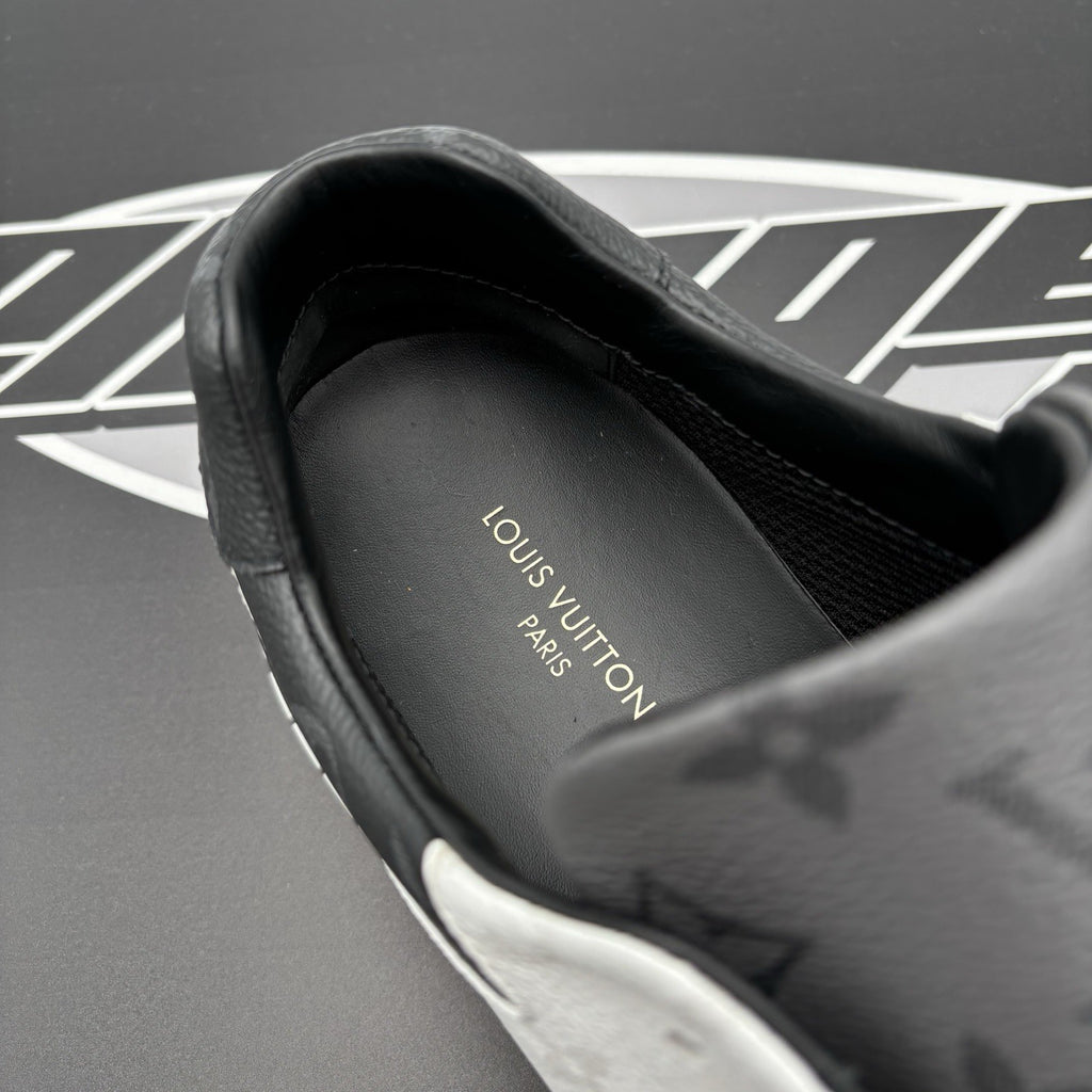 Size 8.5 LV (9.5-10 US) Louis Vuitton Run Away  ' Grey Tri-Color ' | EXCELLENT!