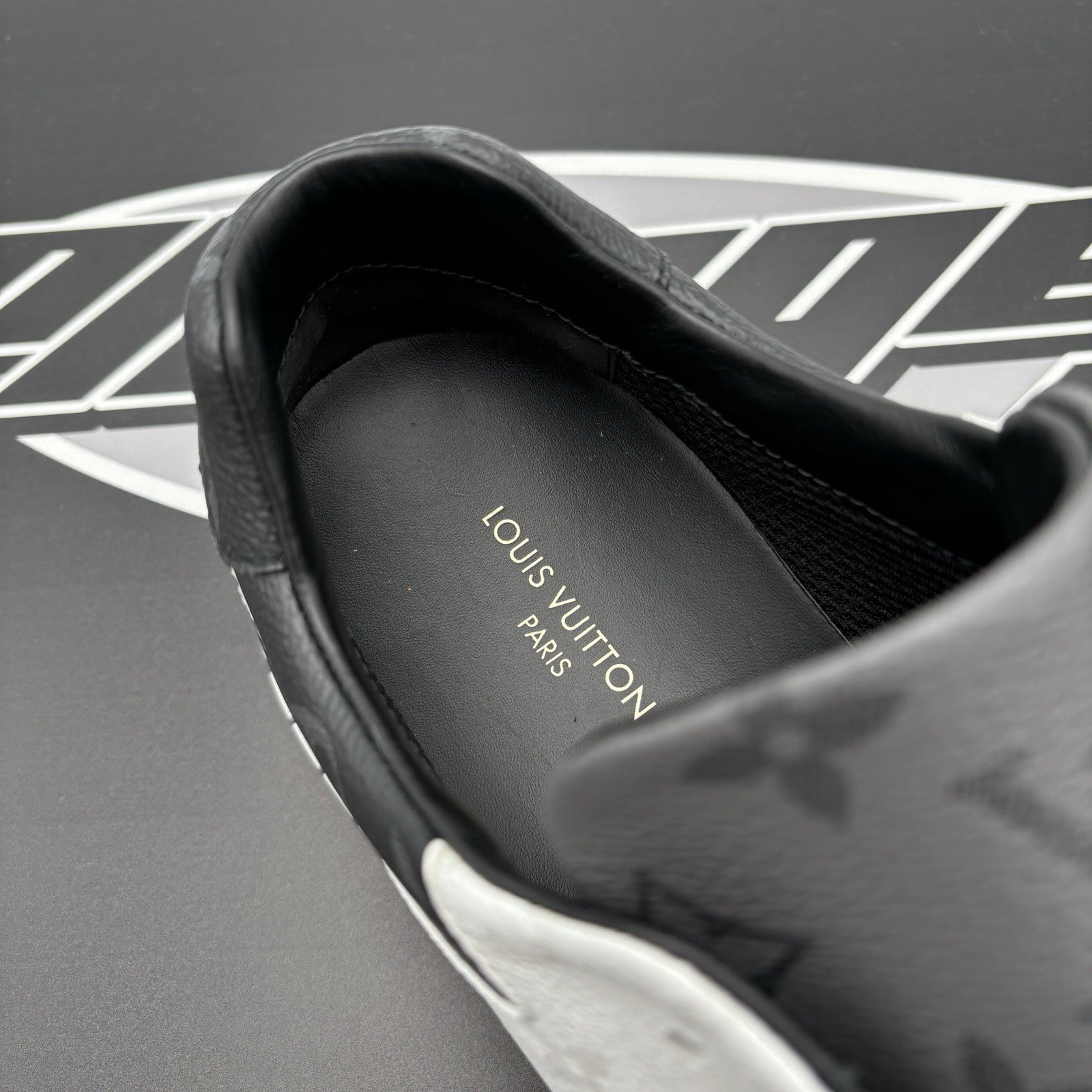 Size 8.5 LV (9.5-10 US) Louis Vuitton Run Away  ' Grey Tri-Color ' | EXCELLENT!