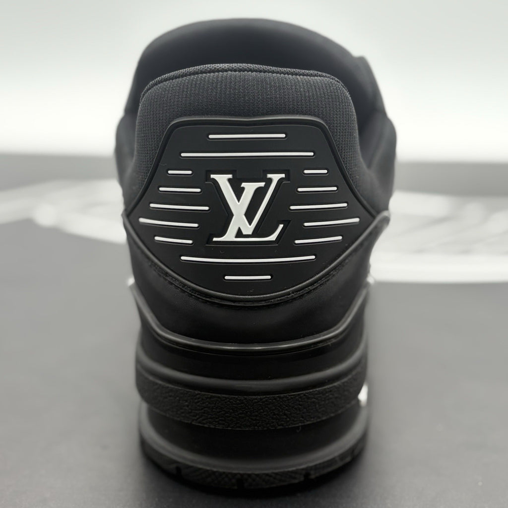 Size 11 LV (12-12.5 US) - Louis Vuitton Trainer ' Black ' | EXCELLENT!