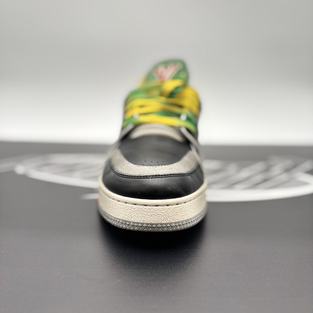 Size 7 LV (8-8.5 US) - LV Trainer SS21 'UPCYCLED'  | GREAT CONDITION!