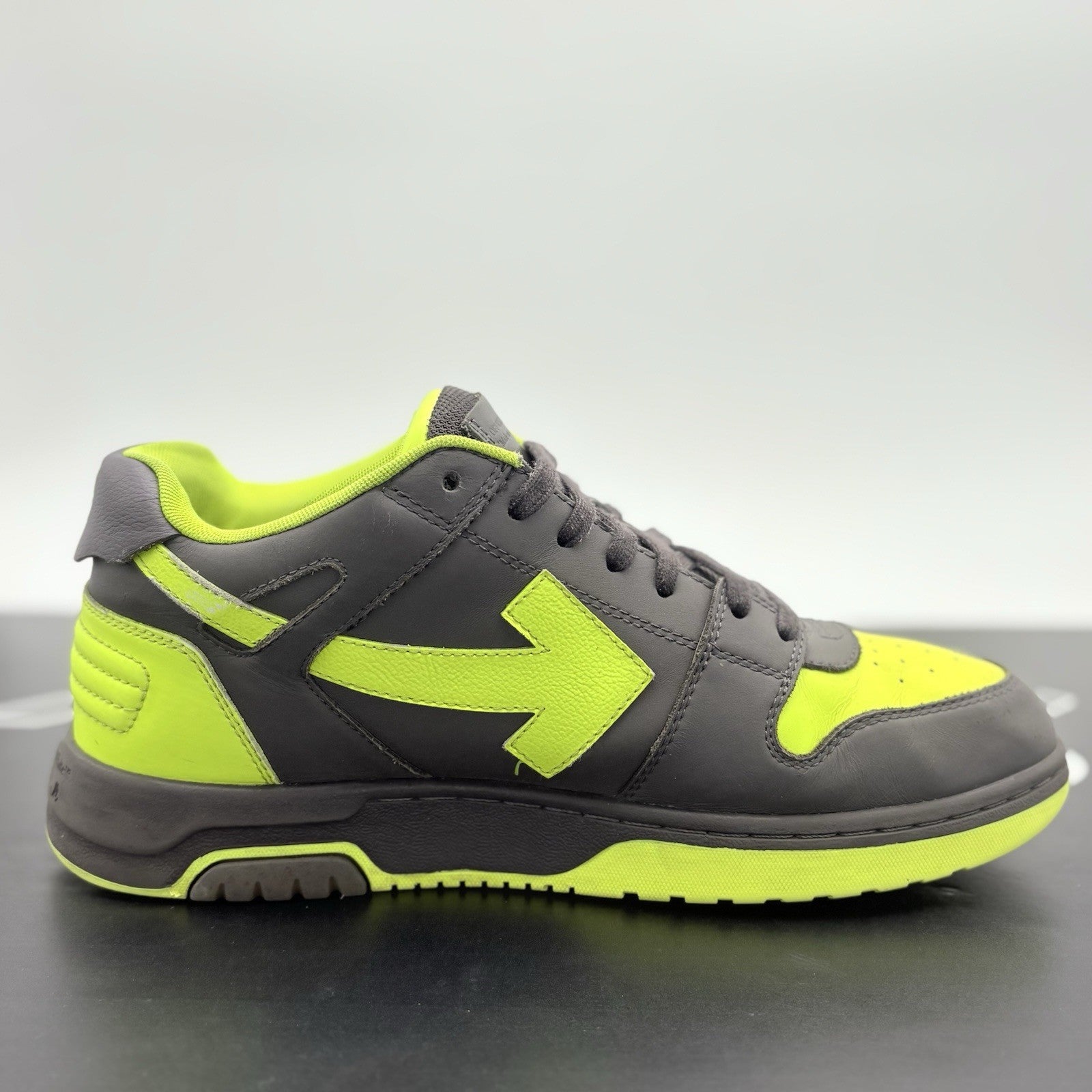 Size 43 (10 US) Off-White Out of Office ' Grey Yellow ' | GOOD CONDITION!