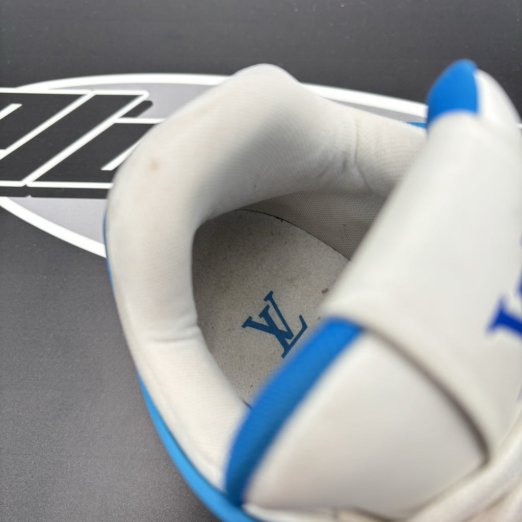 Size 8.5 LV (9.5-10 US) - Louis Vuitton Trainer Mid ‘ White, Blue ’ | GREAT!