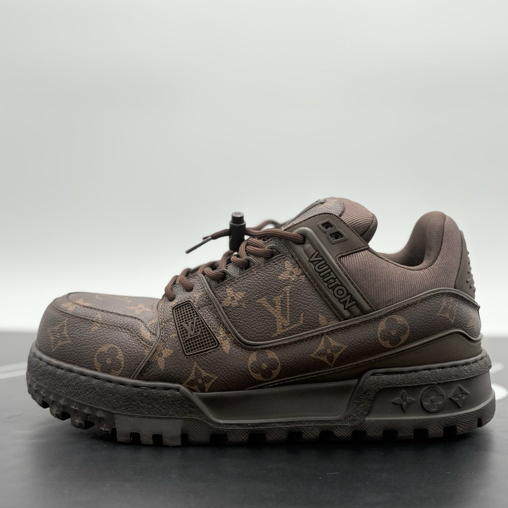 Size 8 LV (9-9.5 US) Louis Vuitton Monogram Maxi ' Ebene ' | ONLY WORN 1-3x