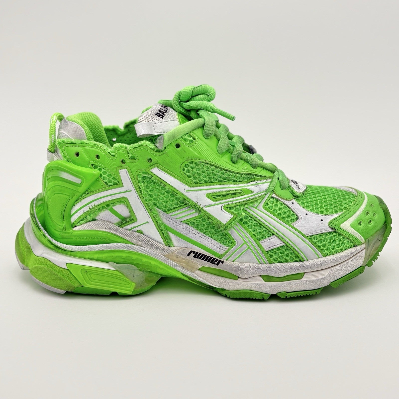 Size 41 (US 8) - Balenciaga Runner ' Fluo Green White ' | BRAND NEW!