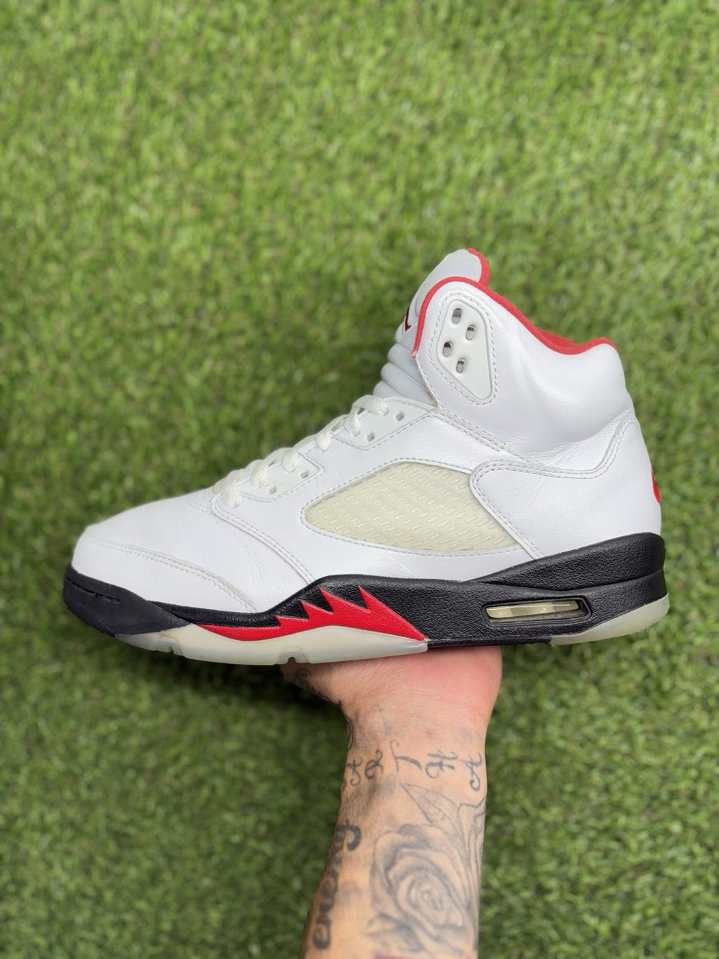 Size 9.5 - Air Jordan 5 Retro Mid ' Fire Red ' | GREAT CONDITION!