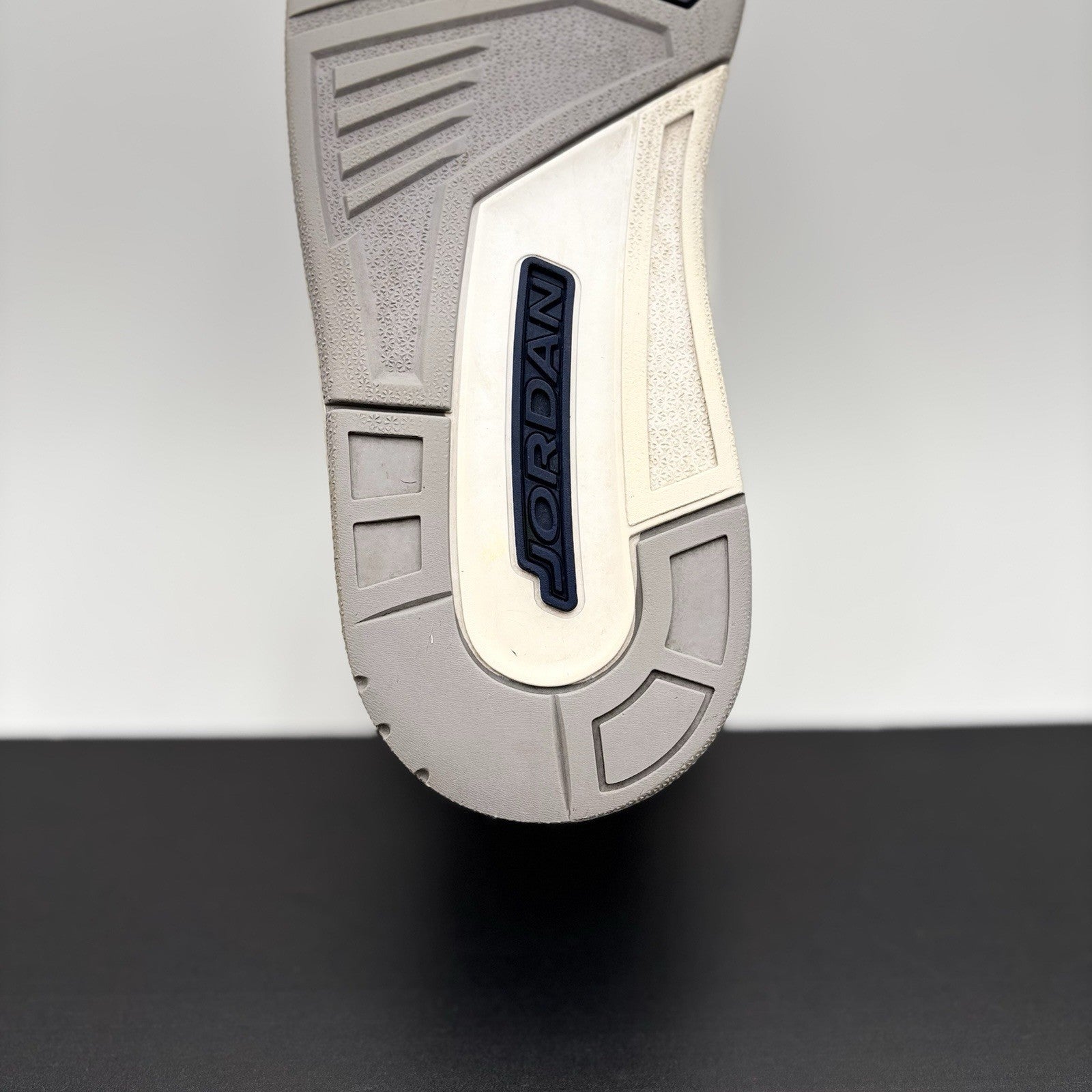 Size 10 - Air Jordan 3 Retro Midnight Navy