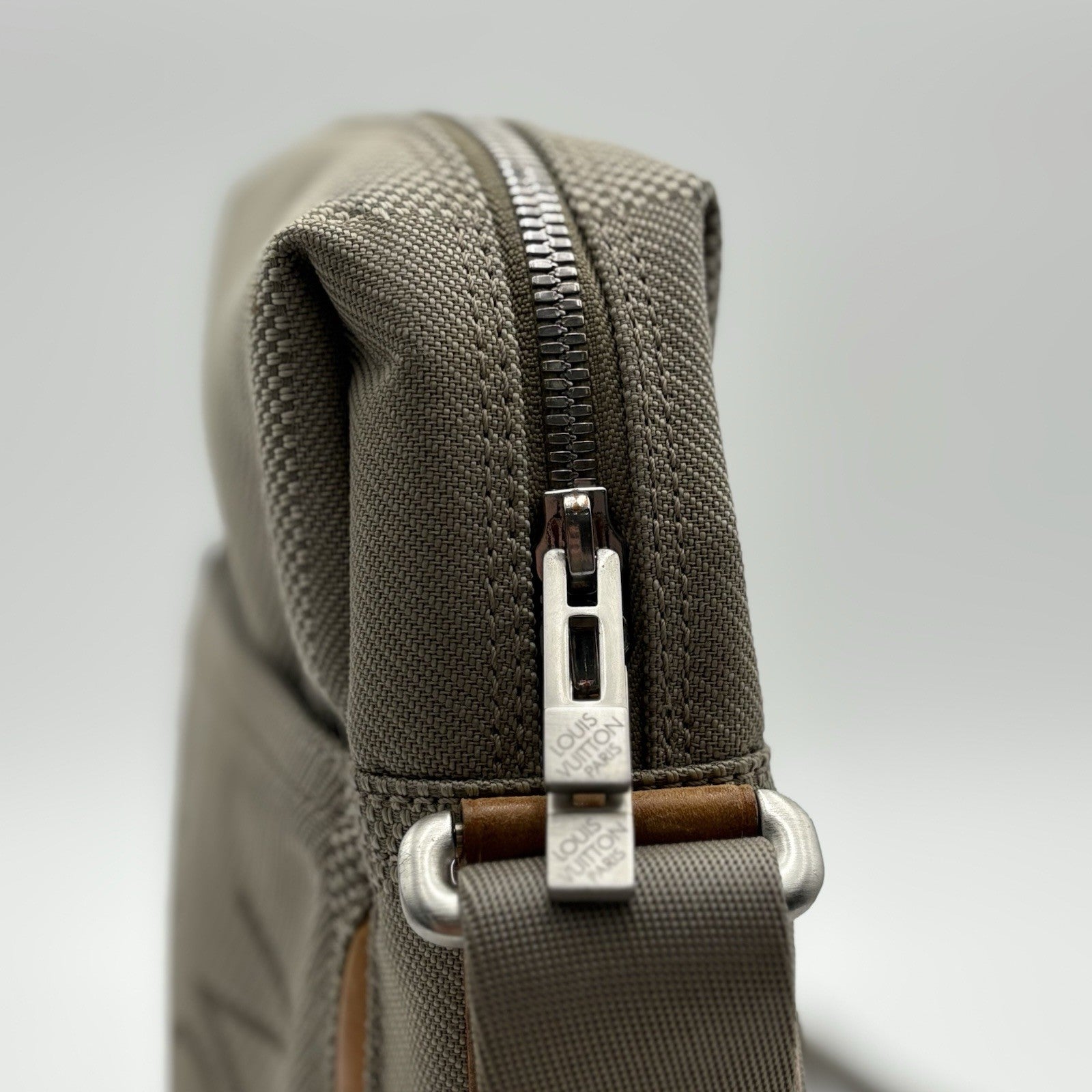 Louis Vuitton Canvas Damier Geant Citidan Shoulder Bag | GOOD CONDITION!
