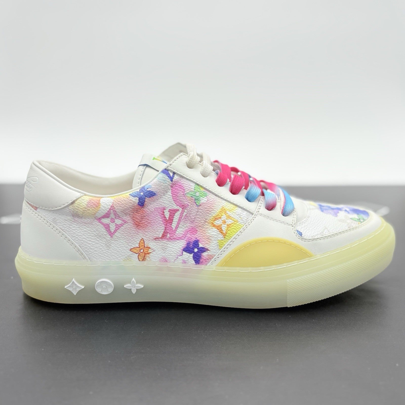 Size 8 LV (9-9.5 US) Louis Vuitton Ollie ' White Rainbow Monogram ' | GREAT COND