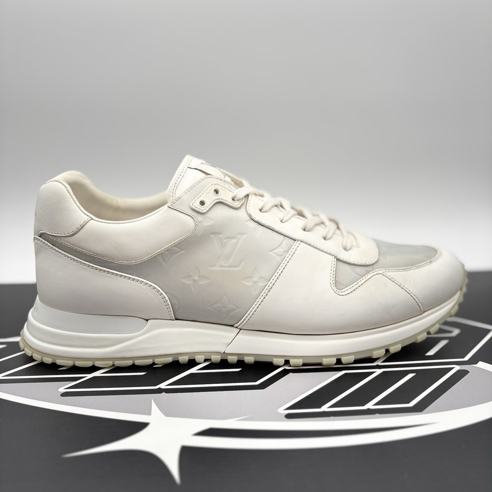 Size 12 LV (13-13.5 US) Louis Vuitton Run Away Sneaker ' White ' | GOOD!